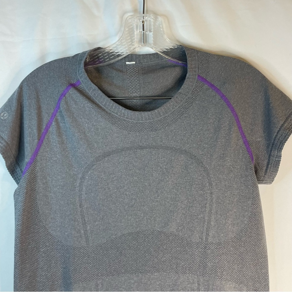 Grey and purple LULULEMON t shirt athletic shirt - Picture 4 of 12
